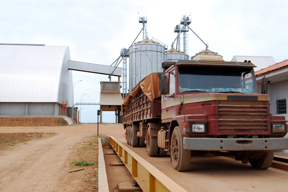 What industries use industrial scales